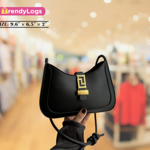 Crescent Underarm Bag (Black)